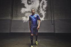 世界杯2026-沙漠中的奇迹，2026世界杯决赛，姆巴佩的巴黎之约写在沙特国旗上